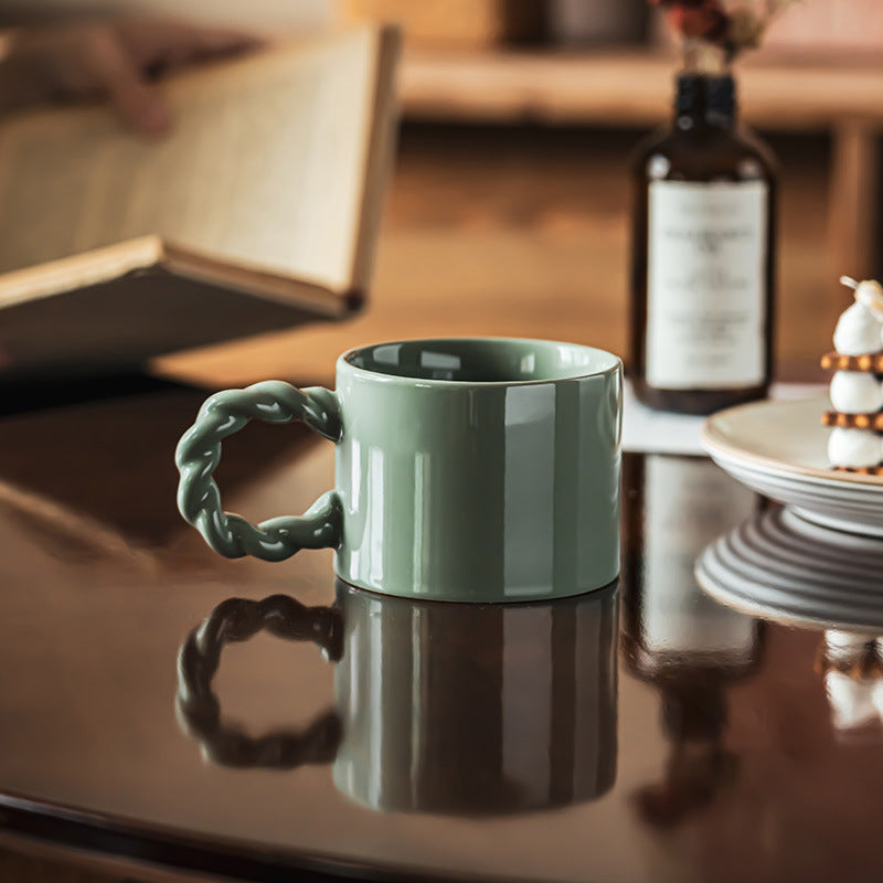 Twist Handle Mug