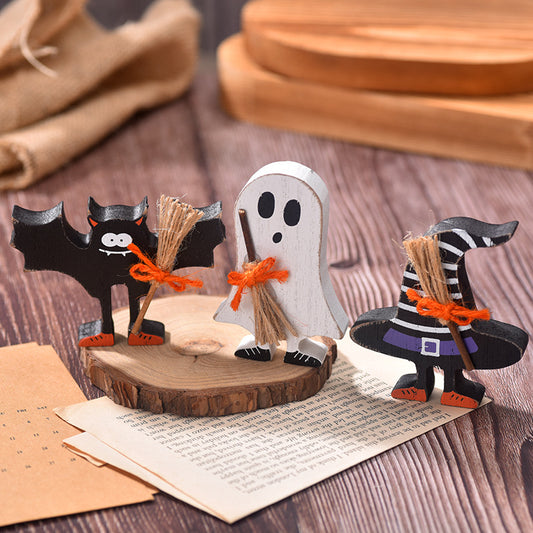 Wooden Halloween Figurine Set